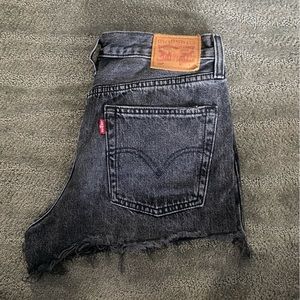 501 Levi’s size 27
